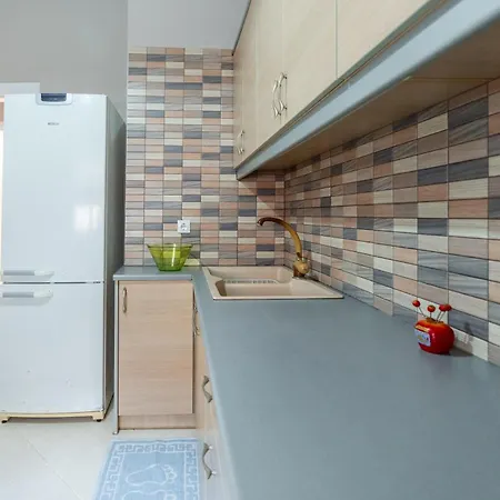 Apartment Romeo Lixouri