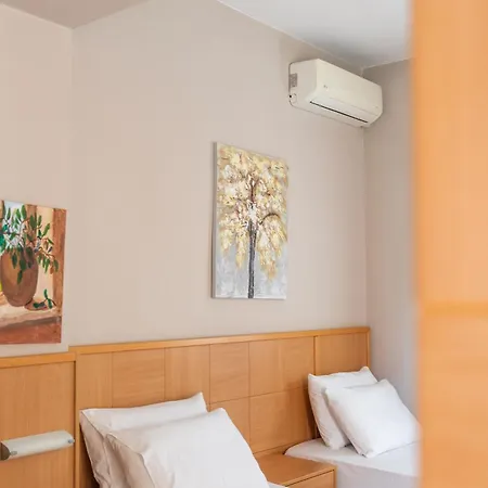 Apartment Romeo Lixouri